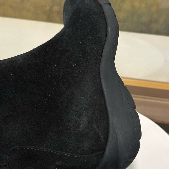 🌹LA CANADIENNE🌹 Lavender Black Ankle Boot Size: 5M - Picture 12 of 15